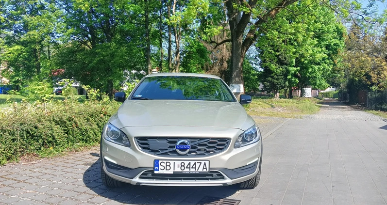 Volvo S60 cena 72900 przebieg: 117250, rok produkcji 2018 z Brzostek małe 121